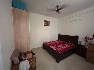 Bedroom in 4 BHK Apartment at Green Fields Colony – for Sale