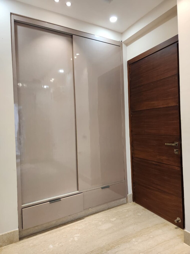 Room, palam vihar 4 Bedroom 3200 Sq.Ft. Builder Floor In Palam Vihar Gurgaon 9427294