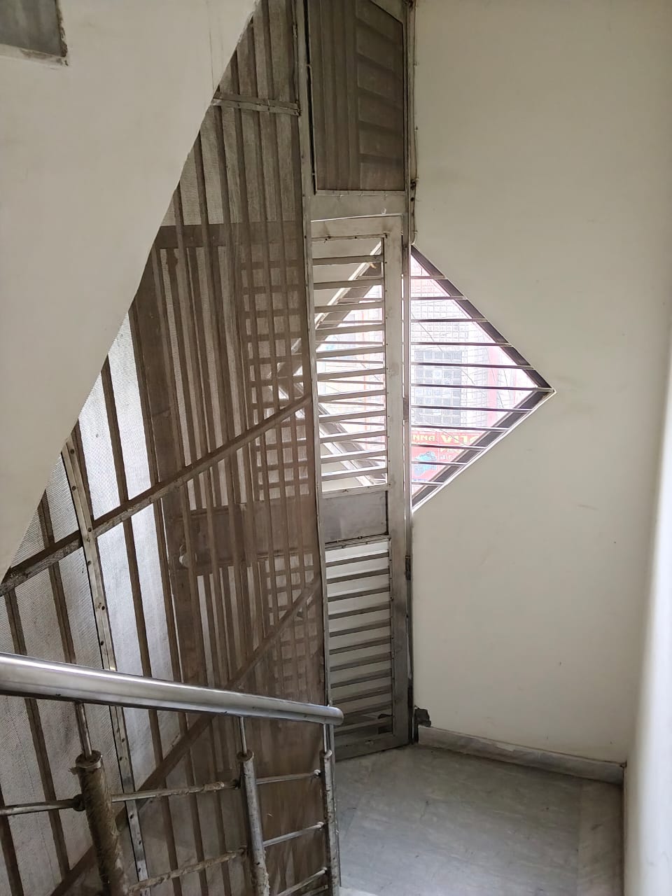 1 Rk  400 Sq.Ft. Builder Floor in Ashoka Enclave Faridabad