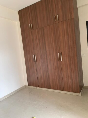 3 BHK Apartment For Rent in Omaxe Spa Village, Sector 78