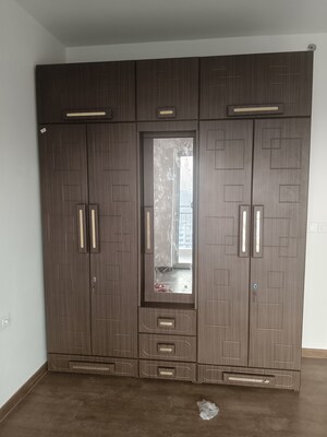 Room in 3 BHK Apartment at Shapoorji Pallonji Joyville Gurgaon, Sector 102 – for Rent