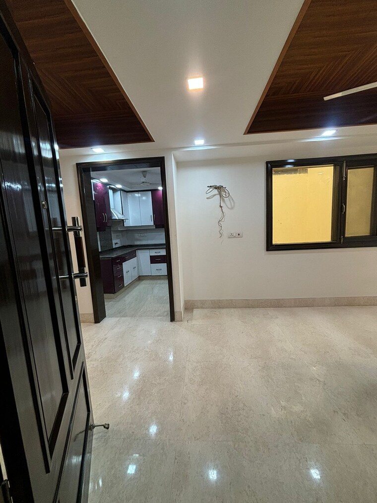 Room, greater kailash i 3 Bedroom 1900 Sq.Ft. Apartment In Greater Kailash I Delhi 9427313