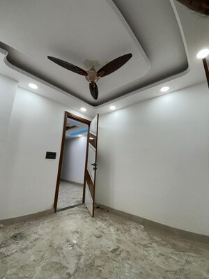 Room in 3 BHK Builder Floor at Govindpuri – for Sale