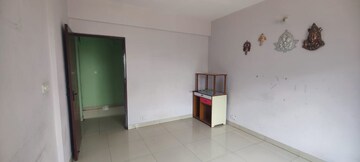 Room in 3 BHK Apartment at Lakshmi Opel, Sarjapur Road – for Rent
