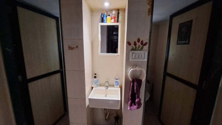 Bathroom, seven bunglow 1 Bedroom 380 Sq.Ft. Apartment In Seven Bunglow Mumbai 9427368