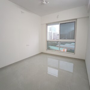 Room in 3 BHK Apartment at Shraddha Elite, Poisar – for Rent