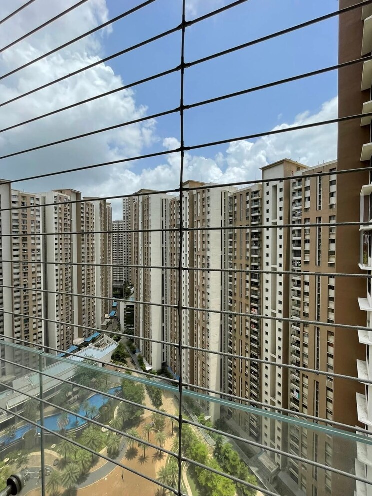 Balcony, lodha-splendora 3 Bedroom 1124 Sq.Ft. Apartment In Ghodbunder Road Thane 9427376