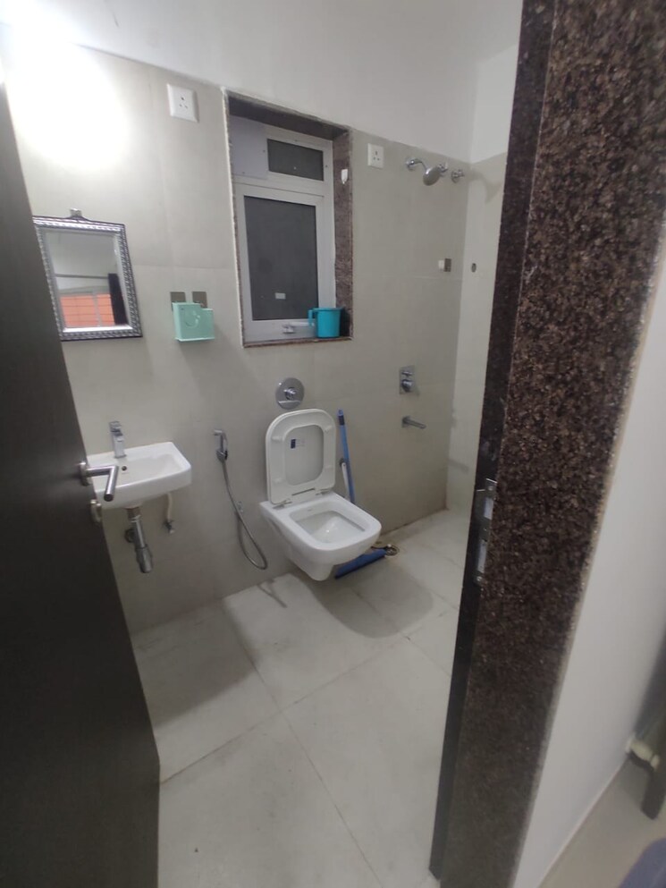Attached Bathroom, puraniks-city-reserva 1 Bedroom 447 Sq.Ft. Apartment In Ghodbunder Road Thane 9427388