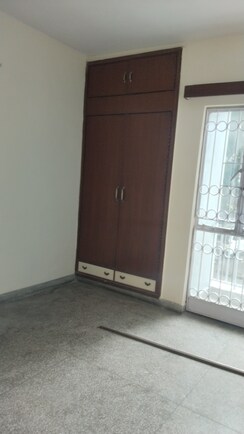 3 BHK + Pooja Room Apartment For Sale in Sarita Vihar