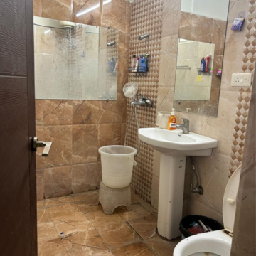 Bathroom in 6+ BHK Independent House at Baltana – for Sale
