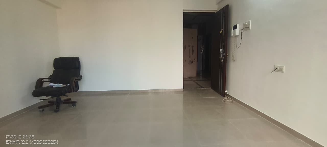 2 BHK + Extra Room Apartment For Rent in Green Square