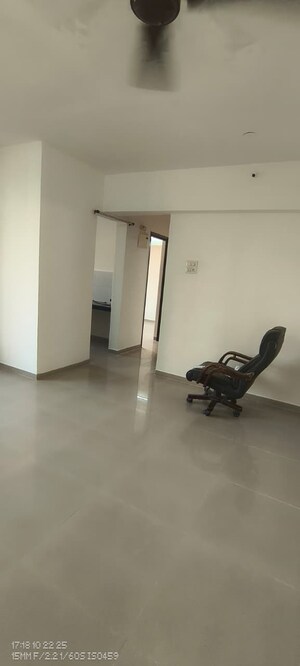 Parking in 2 BHK Apartment at Green Square, Kasarvadavali – for Rent