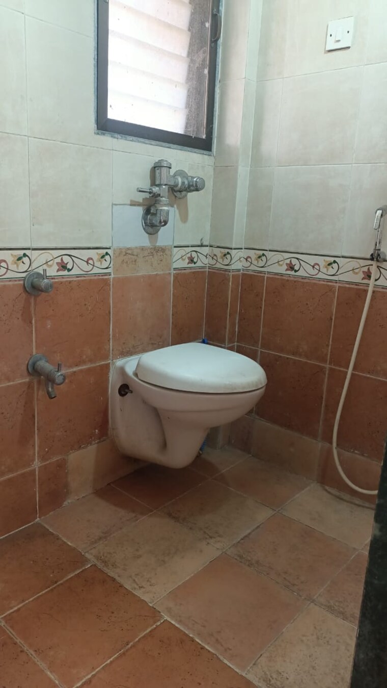 Attached Bathroom, lodha-paradise 2 Bedroom 650 Sq.Ft. Apartment In Majiwada Thane 9427422