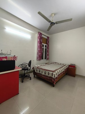Living Room in 4 BHK Apartment at Ridge View Apartment, Sector 21c – for Rent