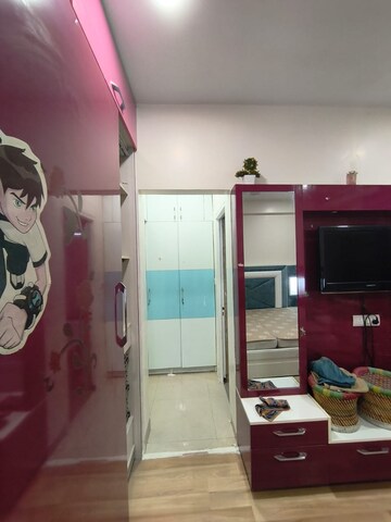 Furnished Amenities in 4 BHK Apartment at Ridge View Apartment, Sector 21c – for Rent