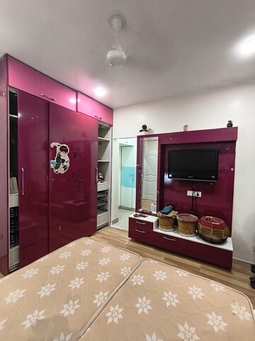 Furnished Amenities in 4 BHK Apartment at Ridge View Apartment, Sector 21c – for Rent