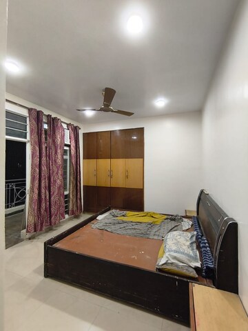 Bedroom in 4 BHK Apartment at Ridge View Apartment, Sector 21c – for Rent