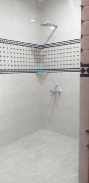 Bathroom in 3 BHK Builder Floor at Sector 43 – for Rent