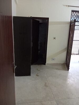 Building Lobby in 3 BHK Builder Floor at Mohit House, Sushant Lok I – for Rent