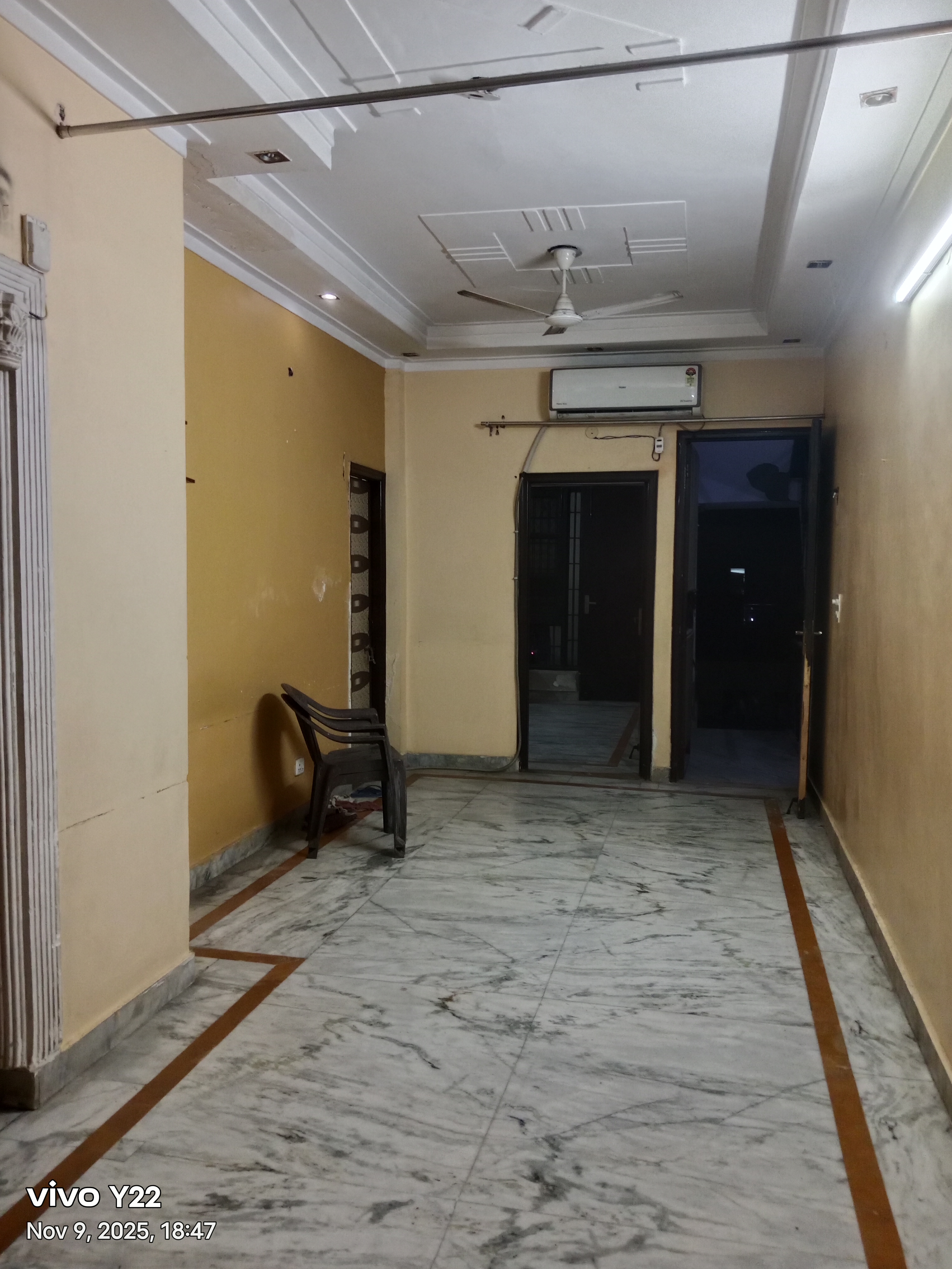 2 BHK + Extra Room Builder Floor For Rent in Sector 37