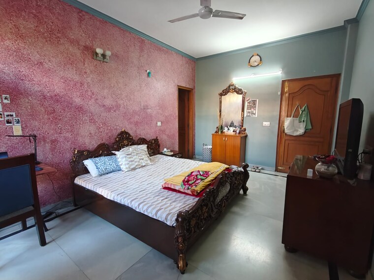 Bedroom, gupta-awas 3 Bedroom 1450 Sq.Ft. Builder Floor In Sector 43 Gurgaon 9427440
