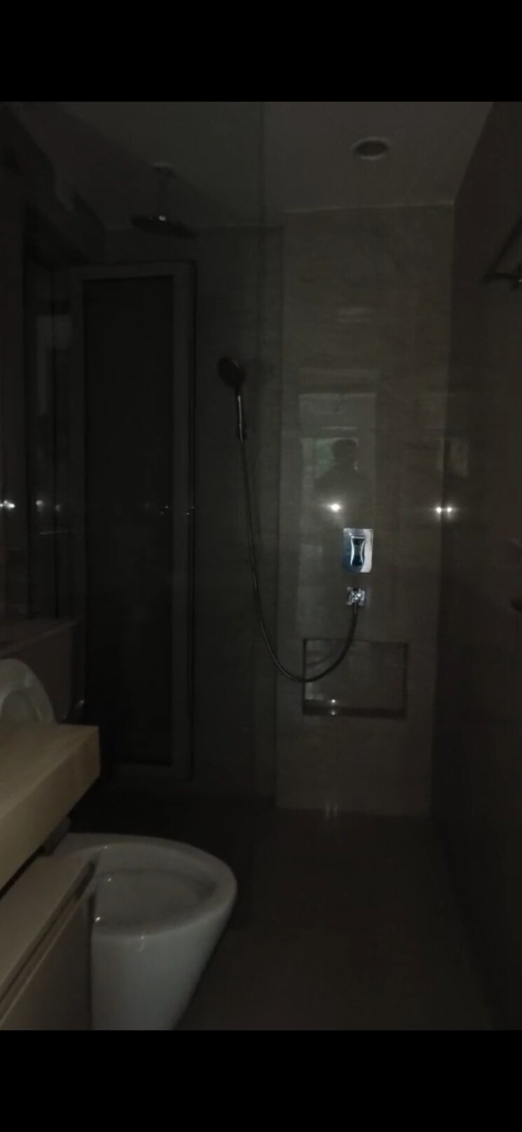 Bathroom, castle-rock 2 Bedroom 777 Sq.Ft. Apartment In Powai Mumbai 9427446