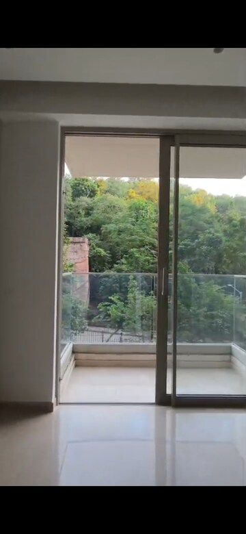 Room in 2 BHK Apartment at Castle Rock, Powai – for Sale