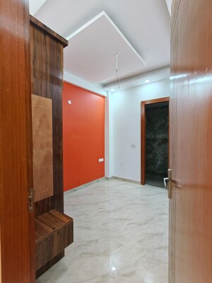 Room in 2 BHK Builder Floor at Green Home, Sector 73 – for Sale