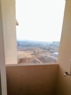 Furnished Amenities in 3 BHK Apartment at Signature Global Golf Greens, Sector 79 – for Rent