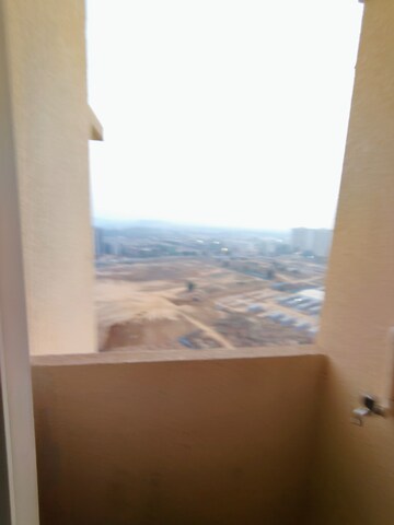 Furnished Amenities in 3 BHK Apartment at Signature Global Golf Greens, Sector 79 – for Rent