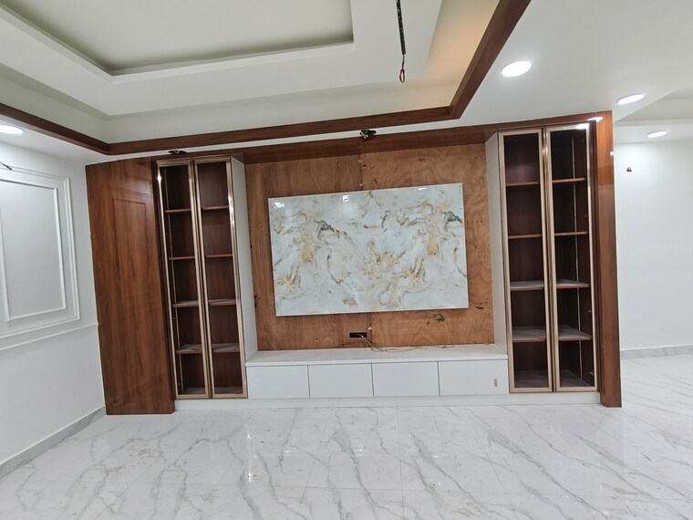 Room, sunshine-apartments-sector-73 3 Bedroom 1500 Sq.Ft. Builder Floor In Sector 73 Noida 9427482