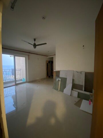 Furnished Amenities in 2.5 BHK Apartment at Signature Global Golf Greens, Sector 79 – for Rent