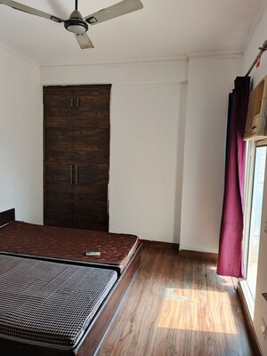 Bedroom in 2 BHK Apartment at JM Florance, Tech Zone 4 Greater Noida – for Rent