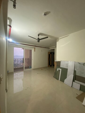 Furnished Amenities in 2.5 BHK Apartment at Signature Global Golf Greens, Sector 79 – for Rent