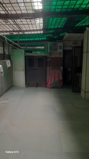 Parking in 3 BHK Builder Floor at Unitech South City II, Sector 50 – for Rent