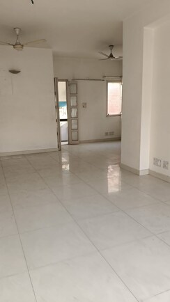 2.5 BHK + Study Room Apartment For Sale in Mayur Vihar