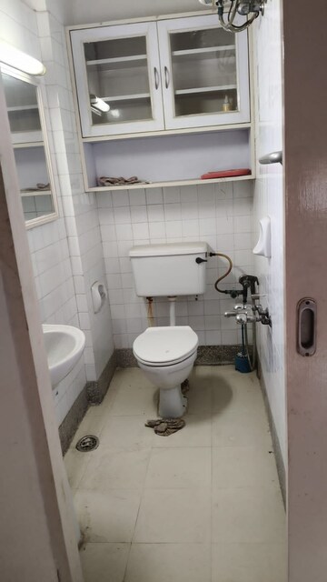 Bathroom in 2.5 BHK Apartment at Mayur Vihar – for Sale