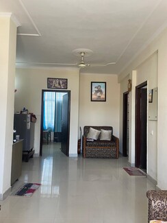 4 BHK + Servant Room Apartment For Sale in DLF Hyde Park