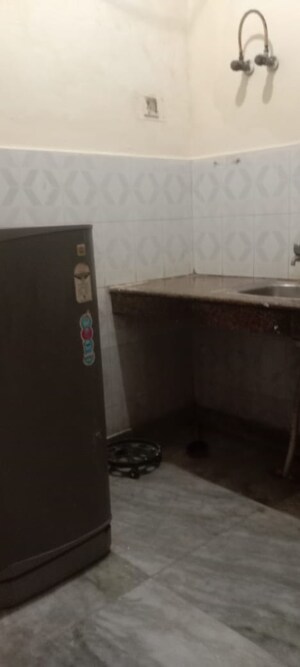 Furnished Amenities in 1 BHK Builder Floor at Saket – for Rent