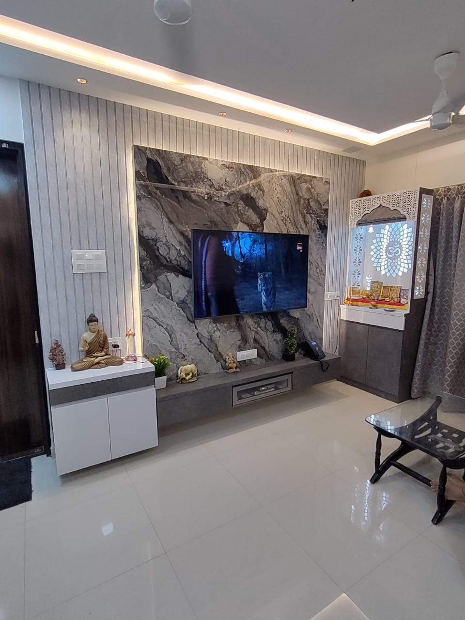 1 BHK 650 Sq.Ft. Apartment in Raj Florenza