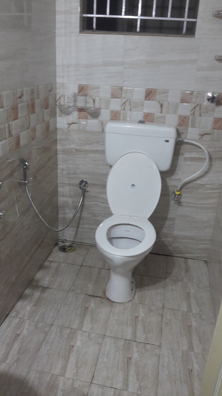 Bathroom, rt nagar 1 Bedroom 790 Sq.Ft. Independent House In Rt Nagar Bangalore 9427585