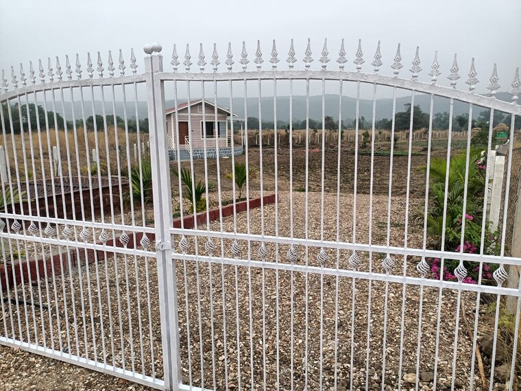 Balcony, alibag 2 Bedroom 30000 Sq.Ft. Villa In Alibag Raigad 9427591