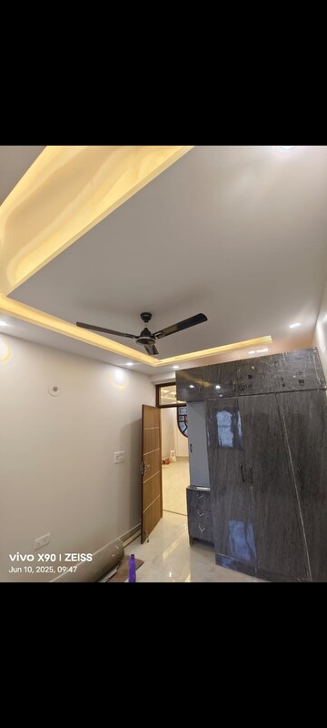 Furnished Amenities in 3 BHK Builder Floor at Maya Homes, Indrapuram – for Sale