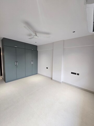 Master Bedroom in 3 BHK Apartment at Zindagi CHS, Khar West – for Rent