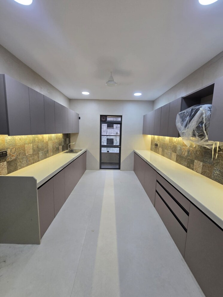 Kitchen, zindagi-chs 3 Bedroom 1275 Sq.Ft. Apartment In Khar West Mumbai 9427617