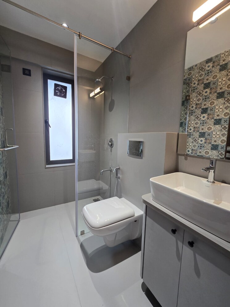 Attached Bathroom, zindagi-chs 3 Bedroom 1275 Sq.Ft. Apartment In Khar West Mumbai 9427617