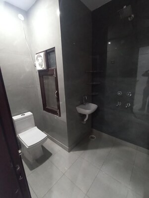 Bathroom in 2 BHK Builder Floor at Sector 8 Dwarka – for Rent