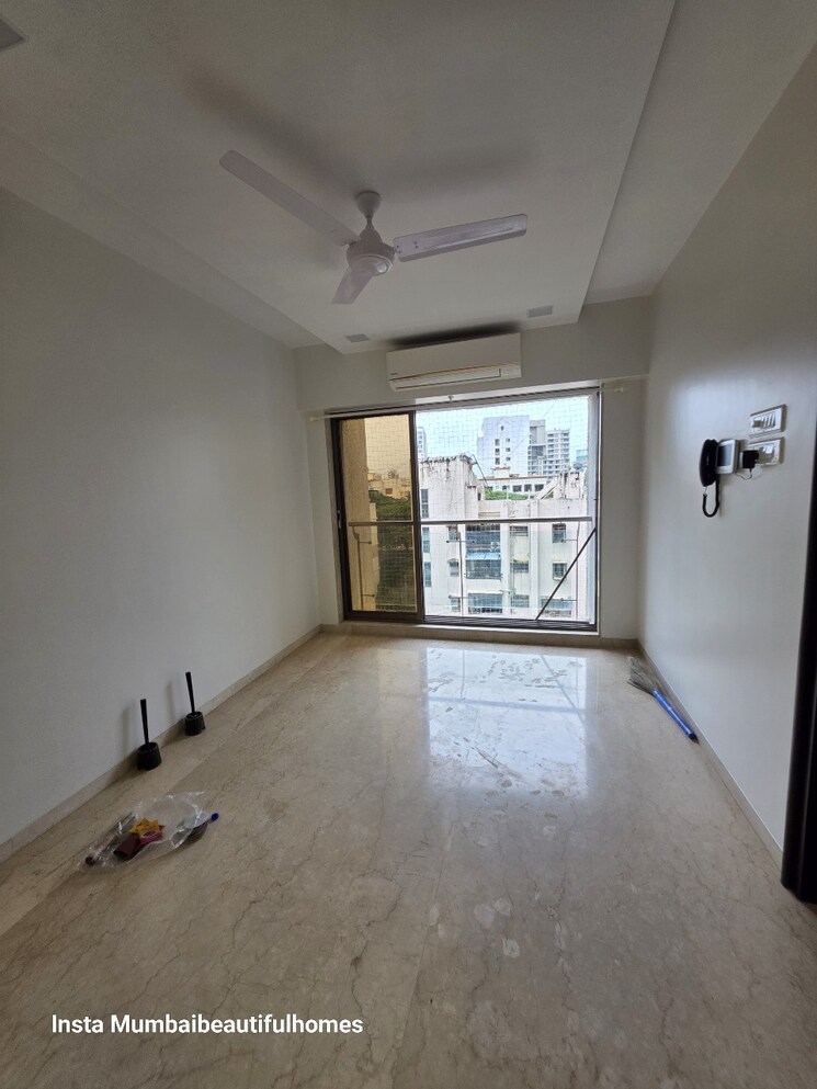 Living Room, ekta-eminente-phase-ii 3 Bedroom 1500 Sq.Ft. Apartment In Khar West Mumbai 9427664