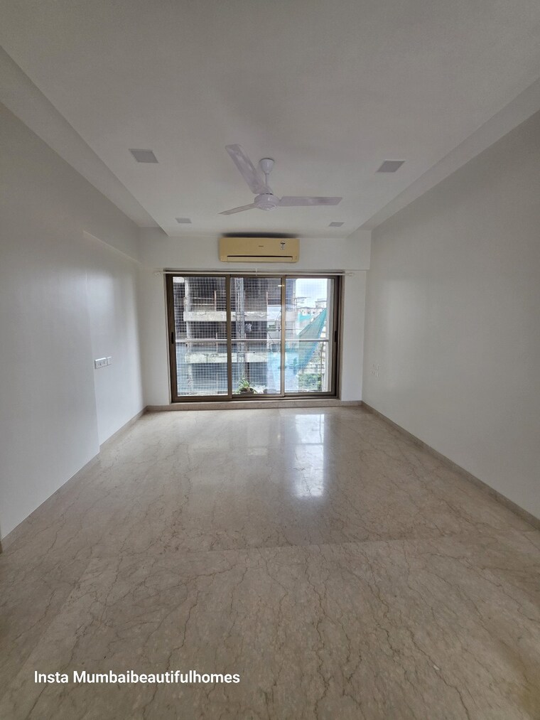 Living Room, ekta-eminente-phase-ii 3 Bedroom 1500 Sq.Ft. Apartment In Khar West Mumbai 9427664