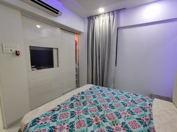 Bedroom in 1 BHK Apartment at Chamunda Niwas Apartment, Santacruz West – for Rent